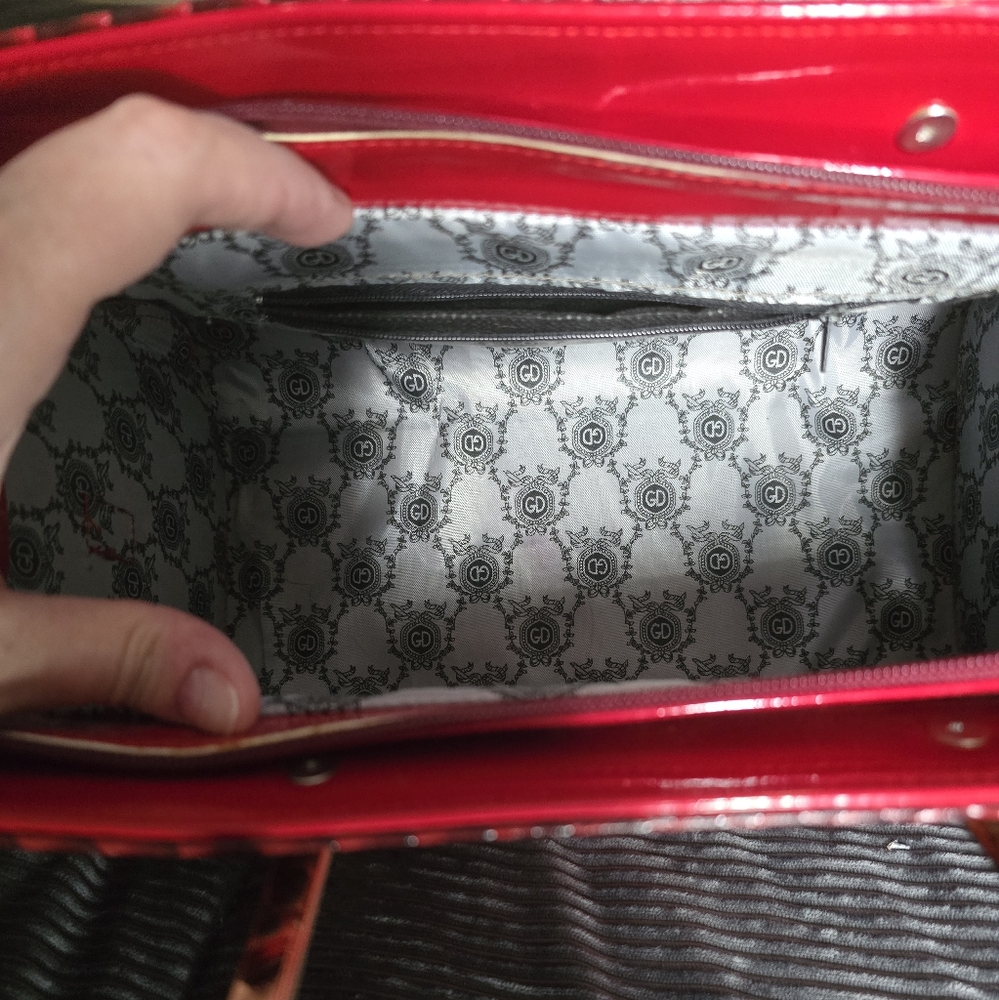 Red Handbag - Picture 3 of 5